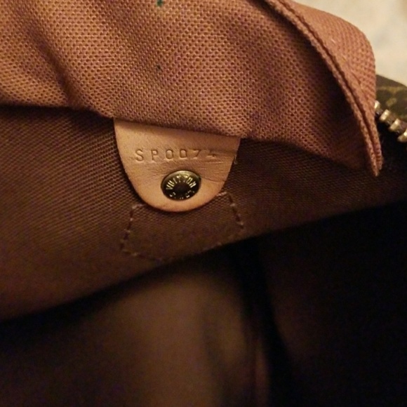 Purse - Picture 5 of 8